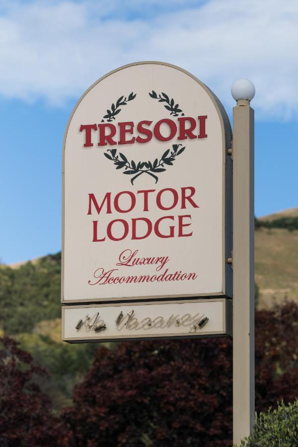 Tresori Motor Lodge Акароа Екстериор снимка